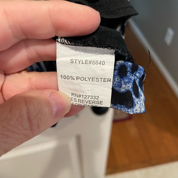 Faisa size small embellished, animal, print top. Fully lined. - Picture 4 of 8